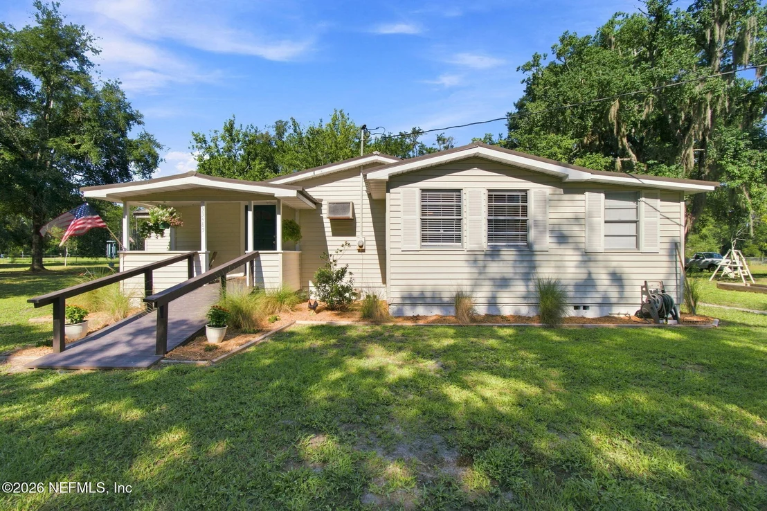 Photo of 33485 MEADOWS Lane