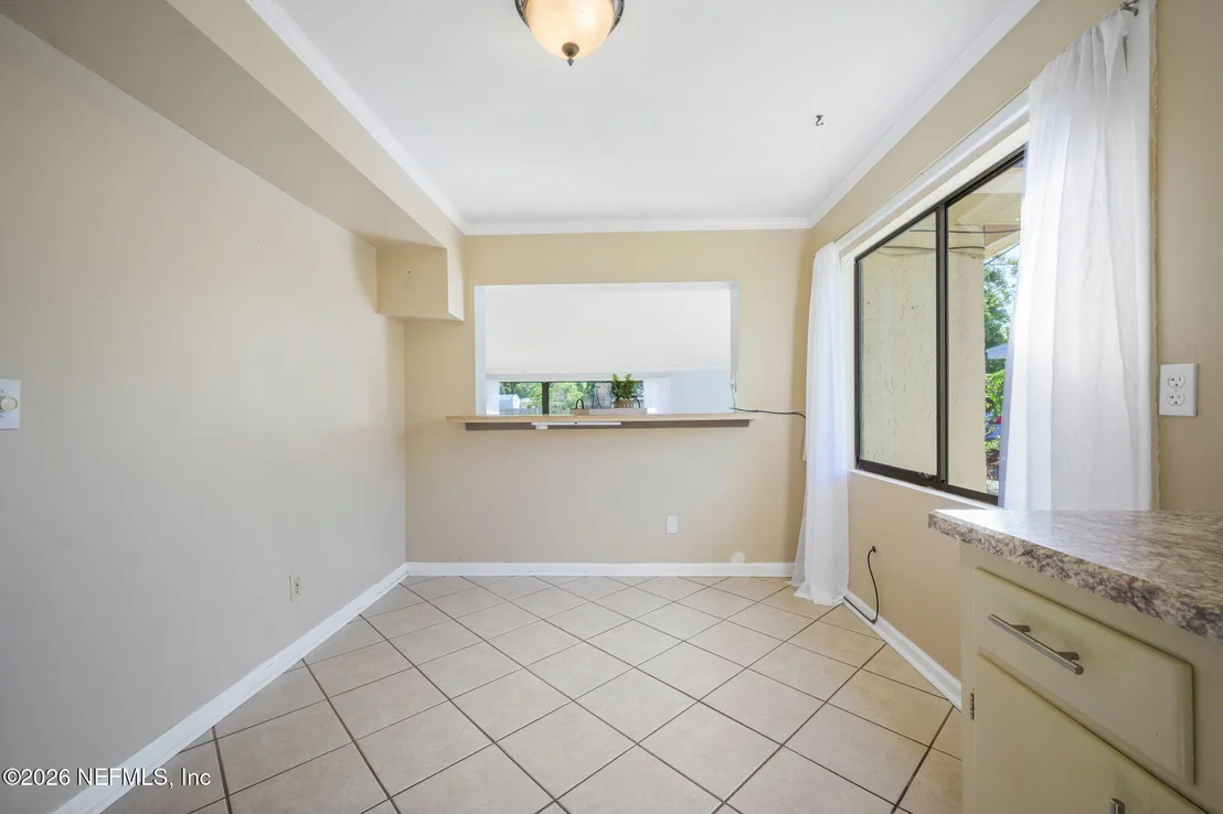 Photo of 431 VALDERIA Drive