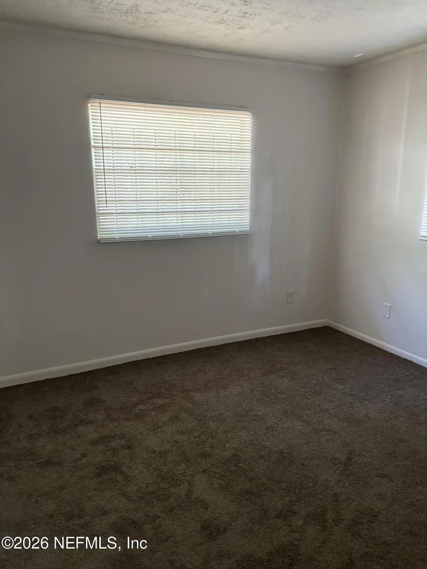 Photo of 2502 ROBERT Street