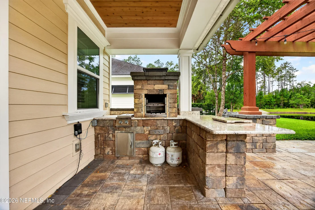 Photo of 186 FRESHWATER Drive