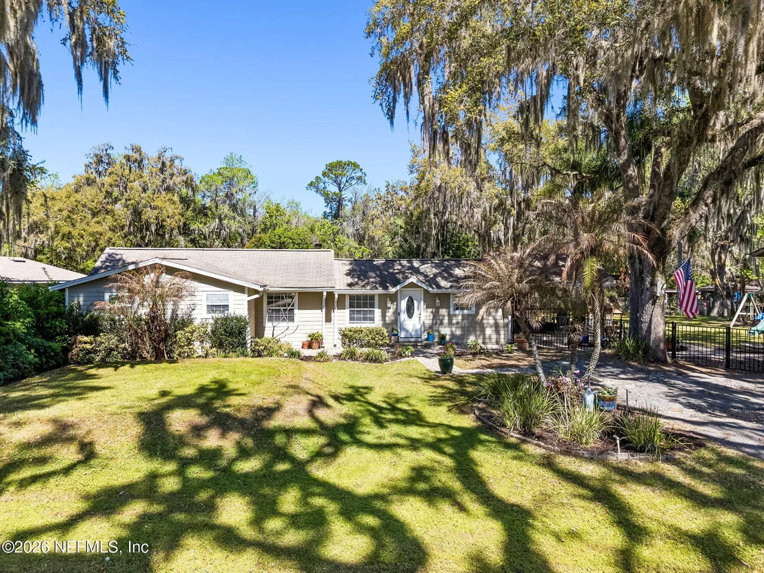Photo of 8224 HALL Lane