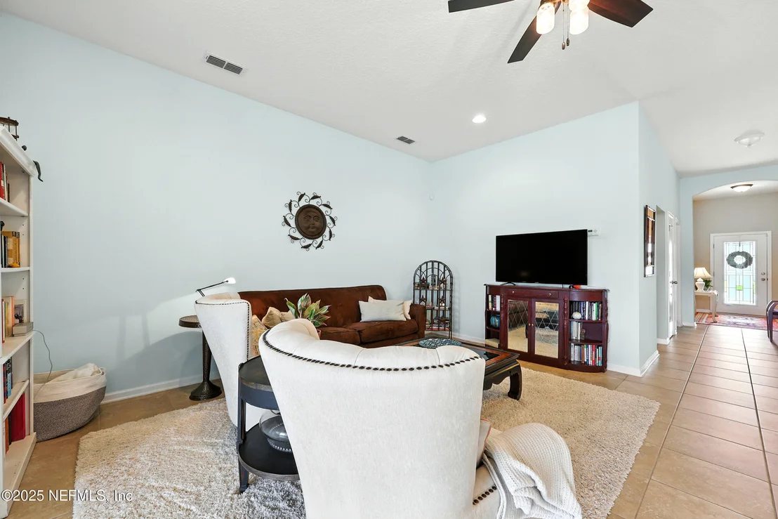 Photo of 329 SHETLAND Drive