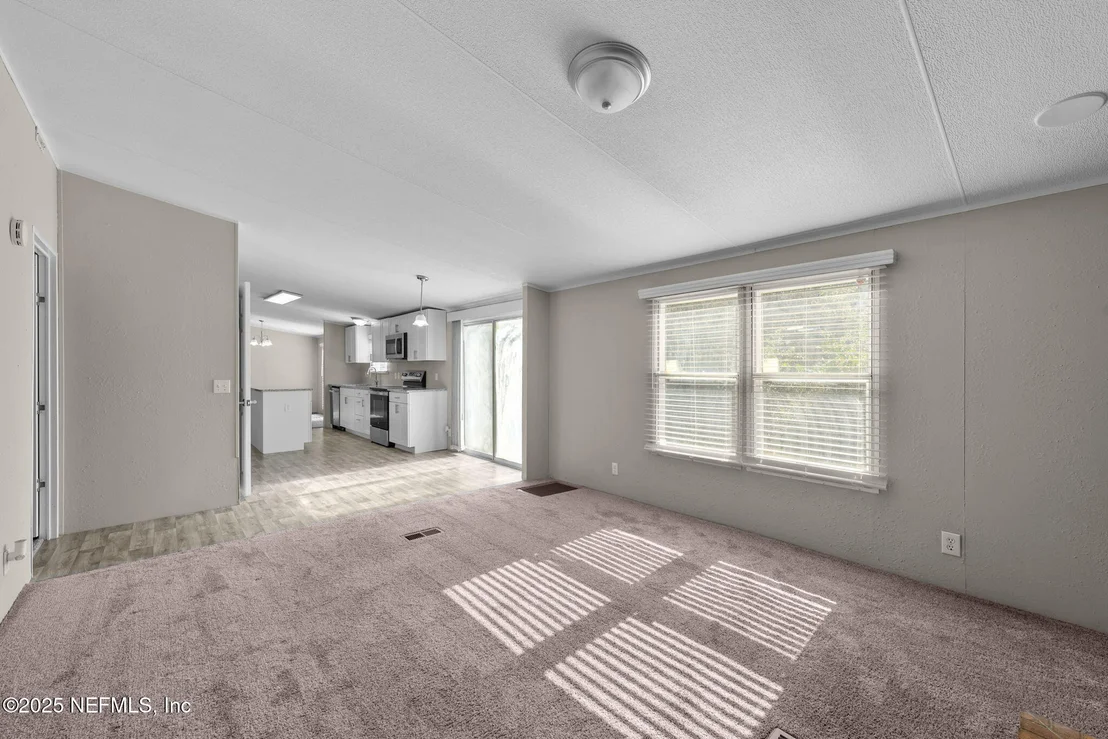 Photo of 117 WILLIAMS Lane