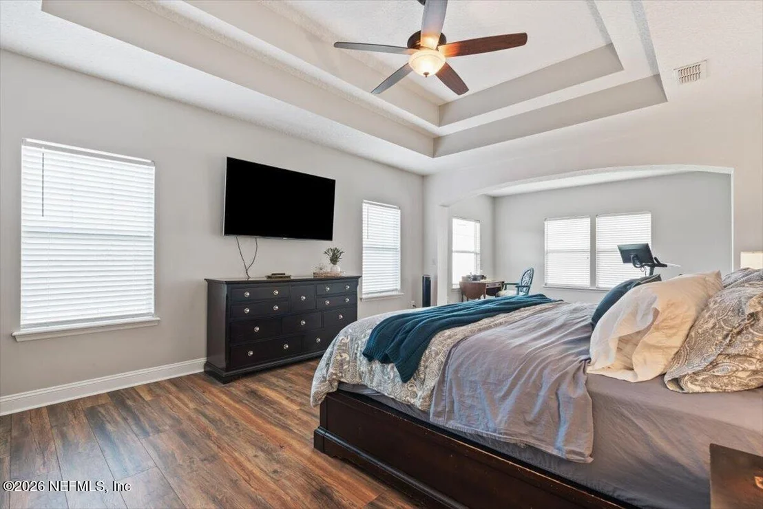Photo of 817 EAGLE POINT Drive