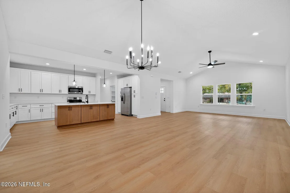 Photo of 2130 MALLARD Road