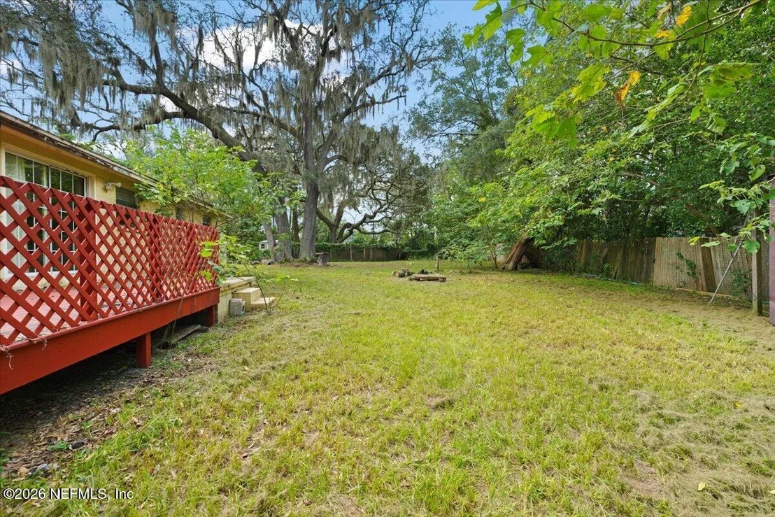 Photo of 201 CANIS Drive W