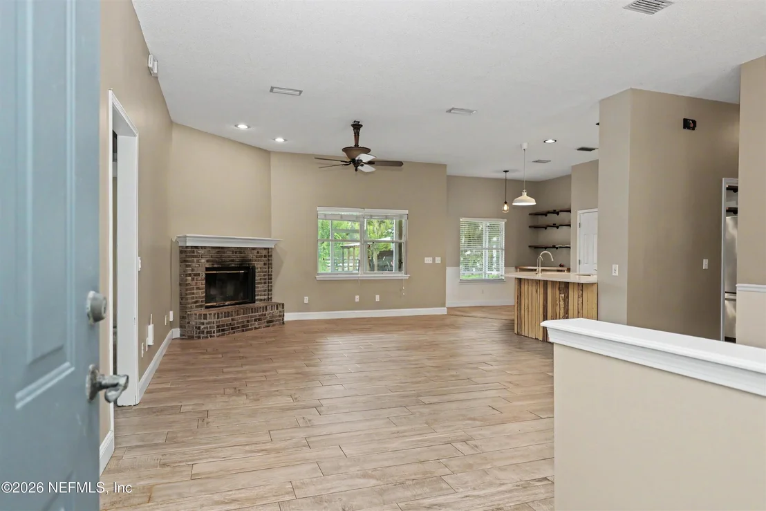 Photo of 8639 RANCHWOOD Lane