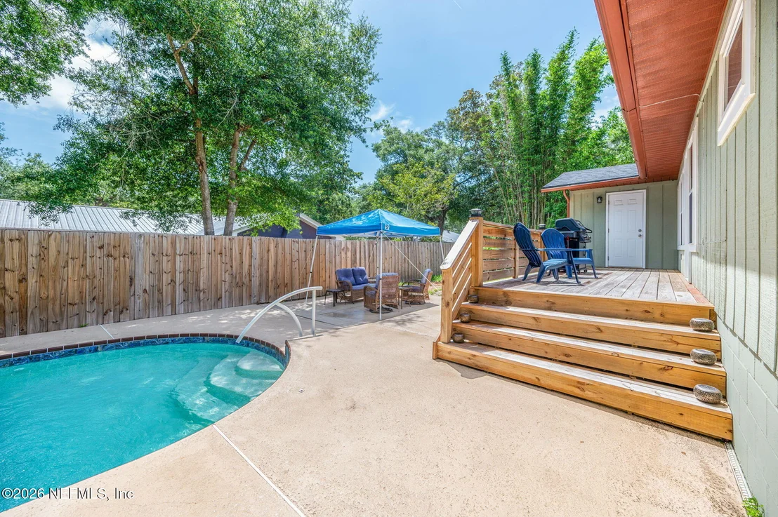 Photo of 507 GENTIAN Road
