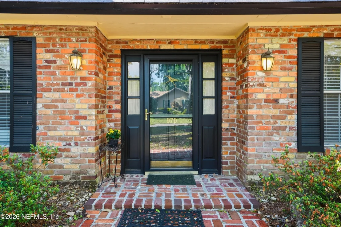 Photo of 970 SANDPIPER Lane