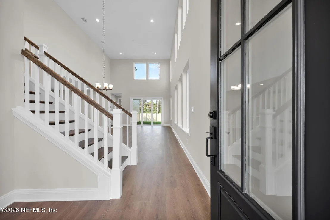 Photo of 122 SEAMARK Drive