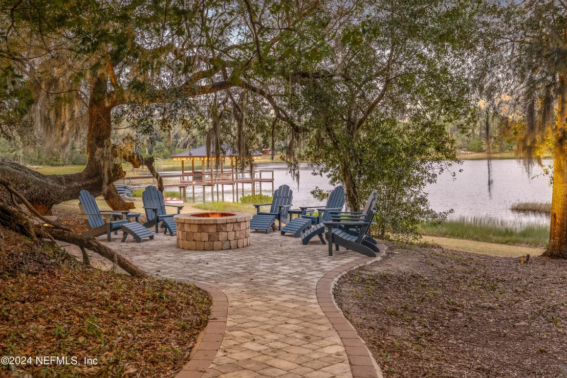 Photo of 334 N COUNTY ROAD 315