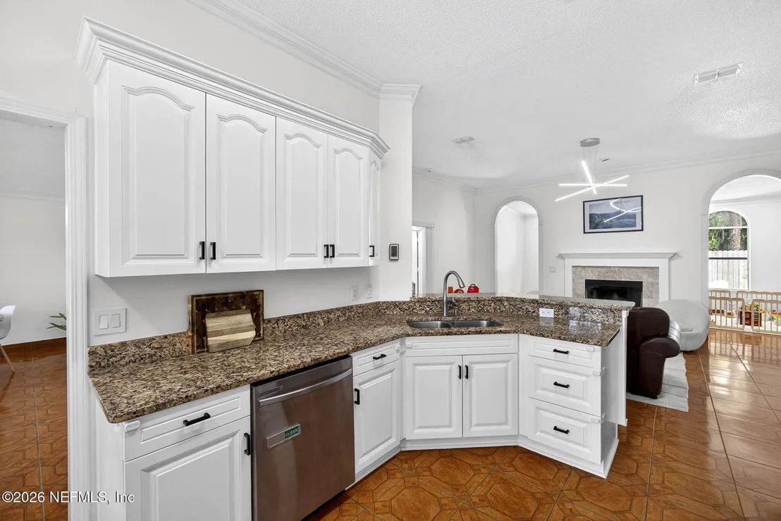 Photo of 9515 BROKEN OAK Boulevard