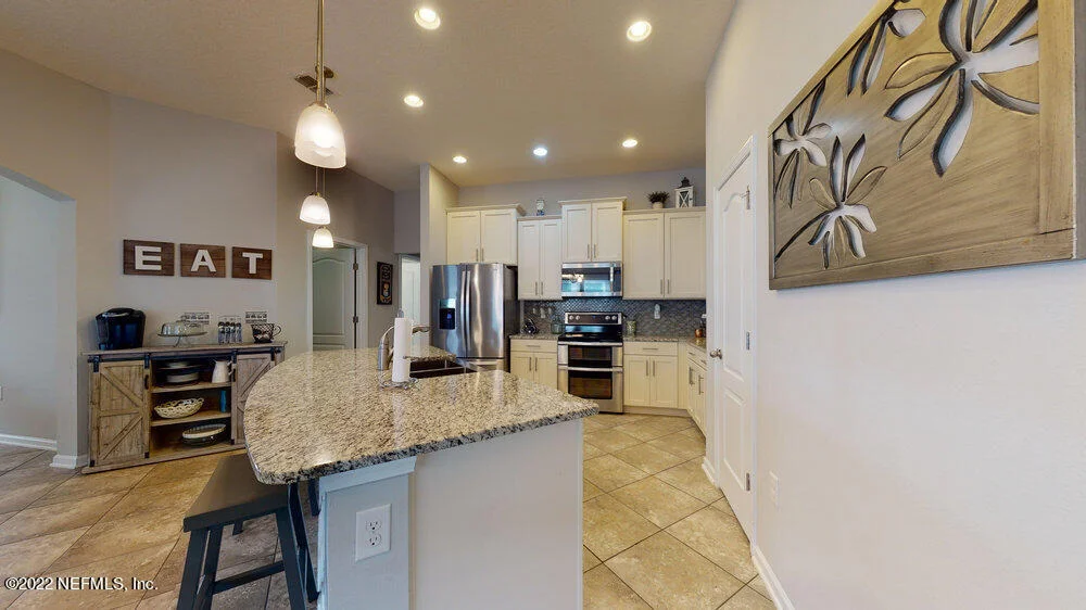 Photo of 387 SAMARA LAKES Parkway