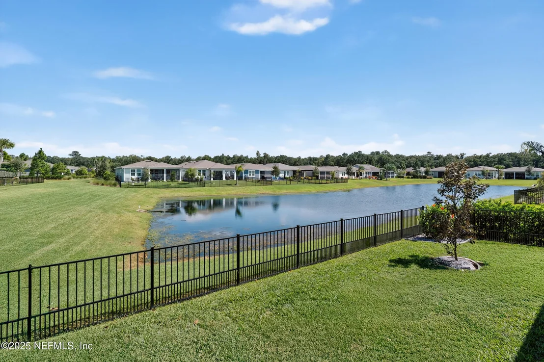 Photo of 243 PINELLAS Way