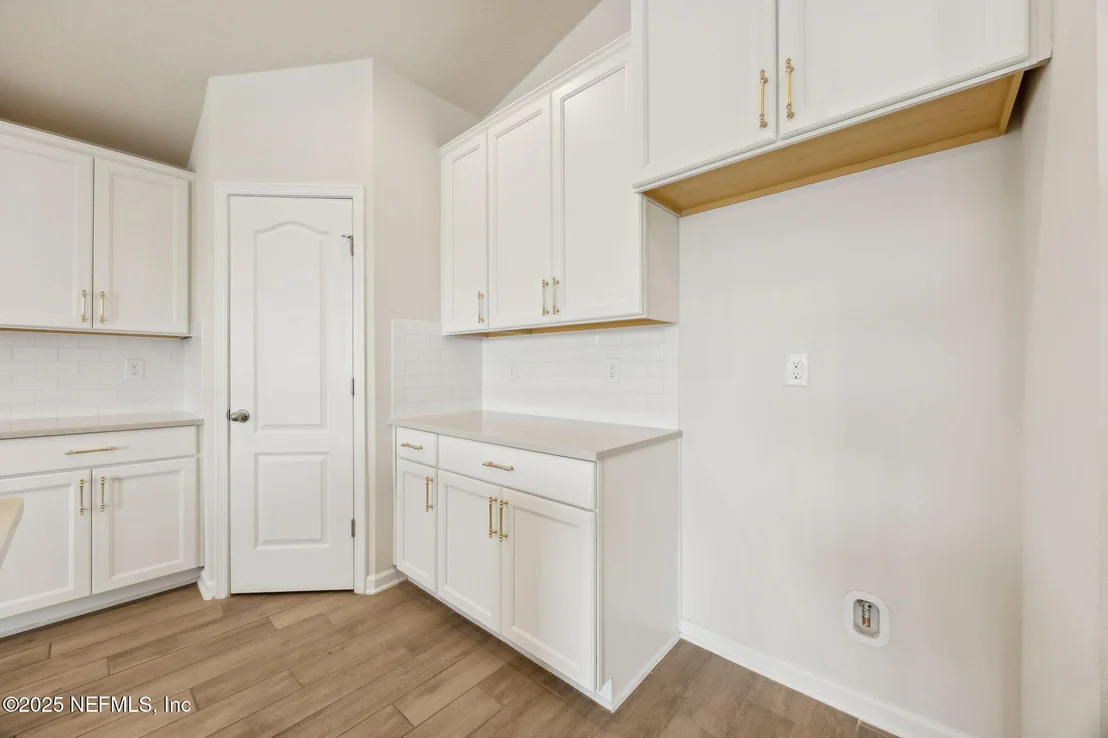 Photo of 70414 WINDING RIVER Drive