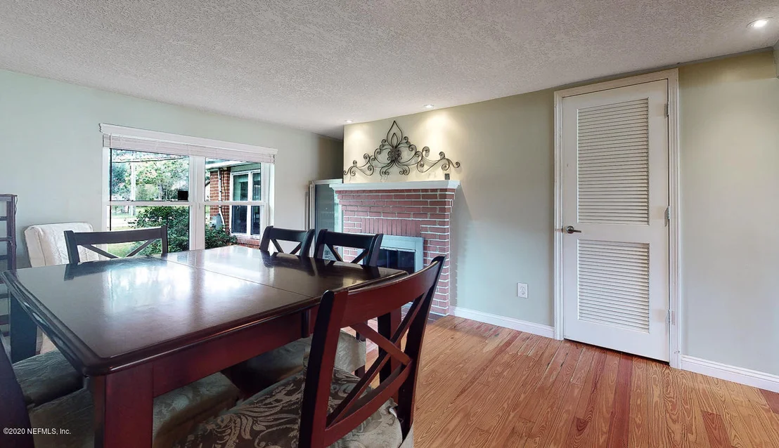 Photo of 5305 TROUT RIVER Boulevard