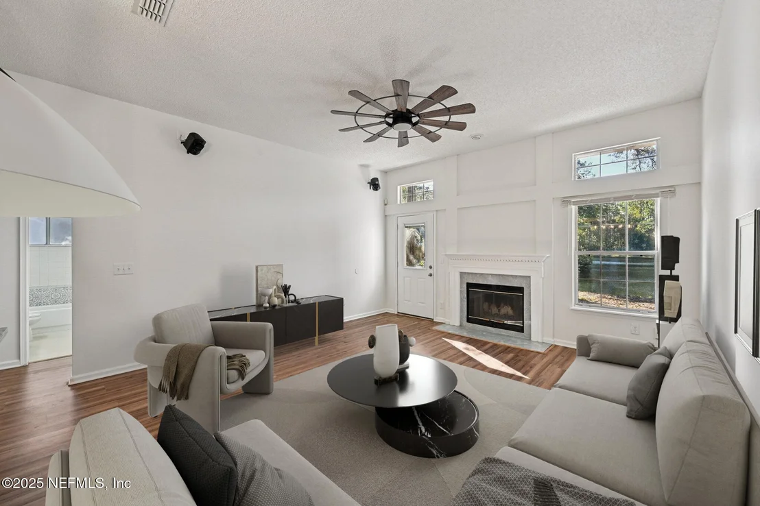 Photo of 208 HONEYSUCKLE Way