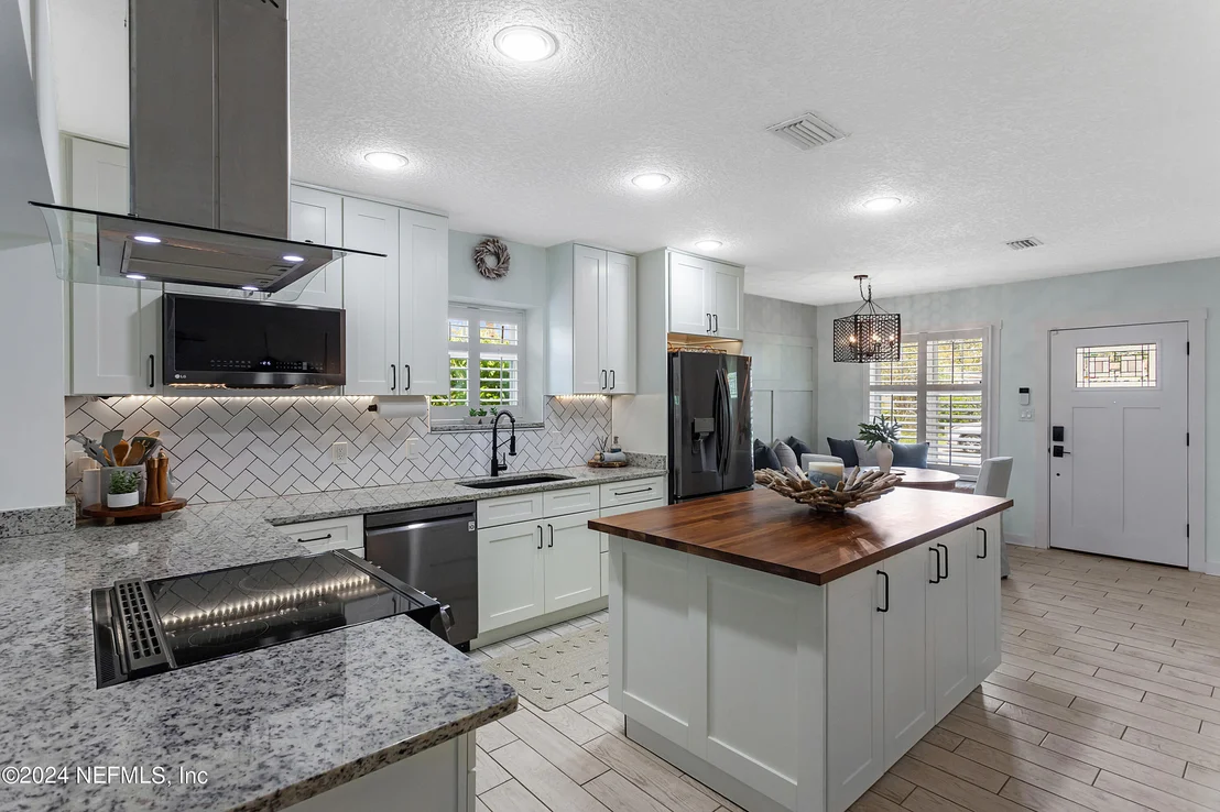 Photo of 540 BARBARA Lane