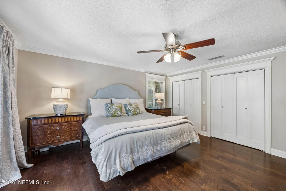 Photo of 1237 MAPLETON Road