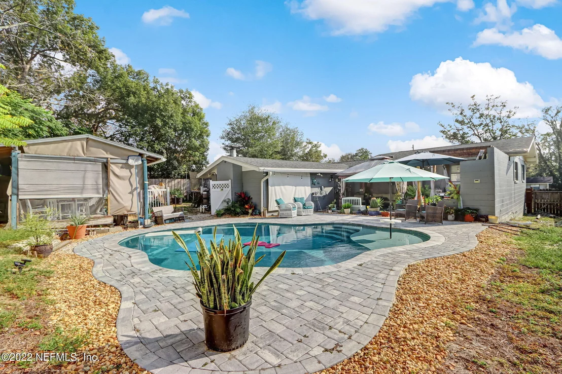 Photo of 10515 JOLYNN Road