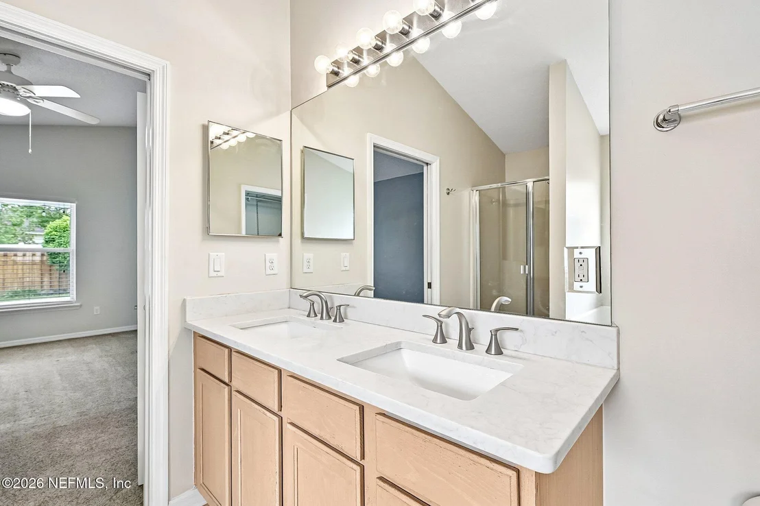 Photo of 912 BUTTERCUP Drive