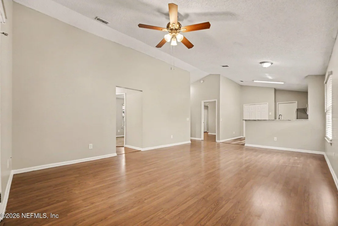 Photo of 1264 SUFFOLK Place