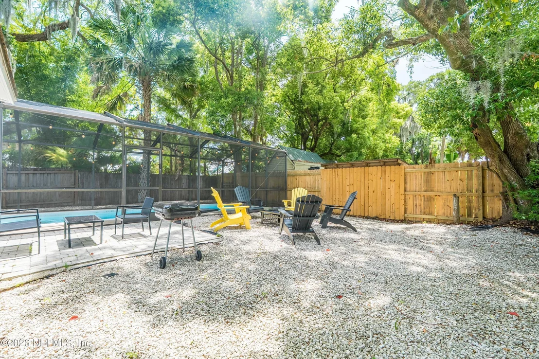 Photo of 17 DUFFERIN Street