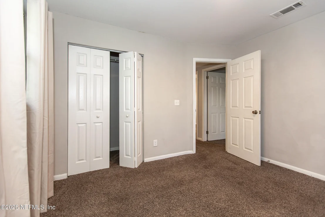 Photo of 2233 LA VALLE Drive
