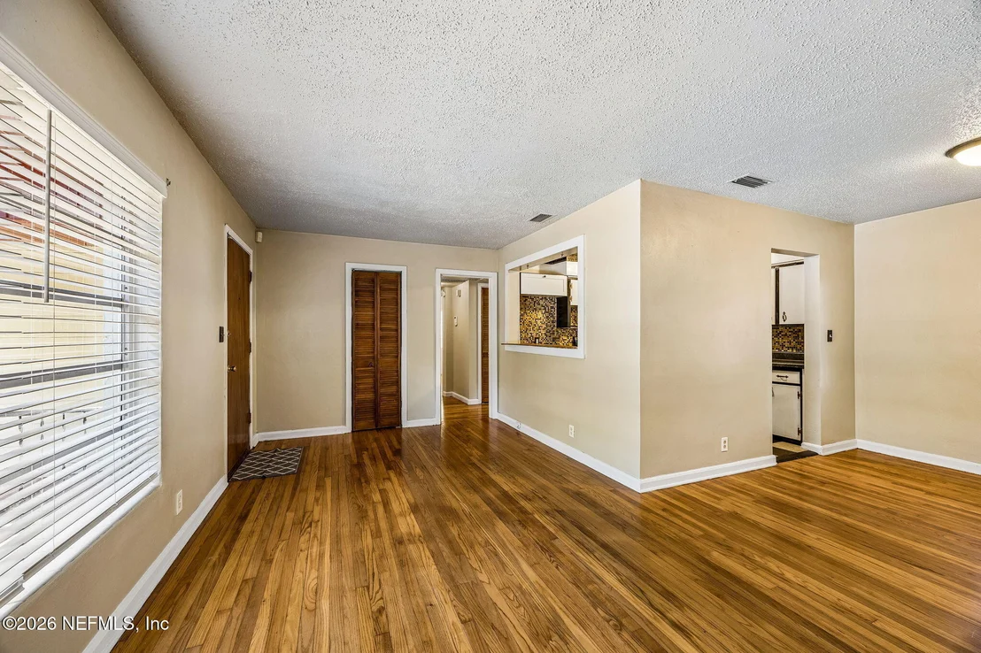 Photo of 5511 BURDETTE Road