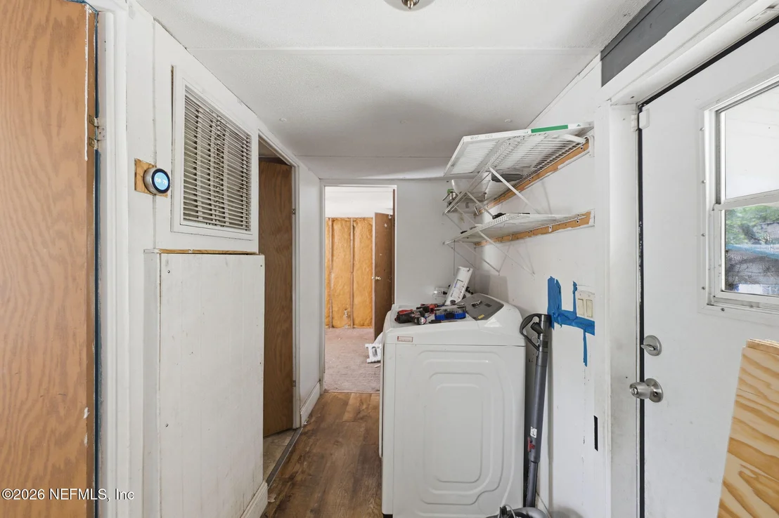 Photo of 122 POPLAR Drive