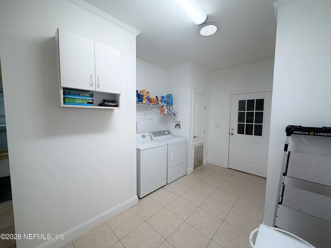 Photo of 2490 VIOLET Way