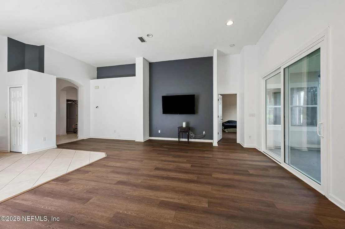 Photo of 5907 WIND CAVE Lane