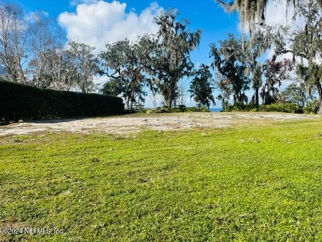 Photo of 8525 BEVERLY LN Lane