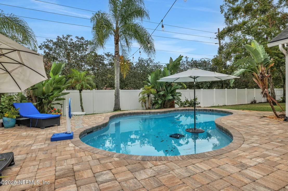 Photo of 246 EDGEWATER BRANCH Drive