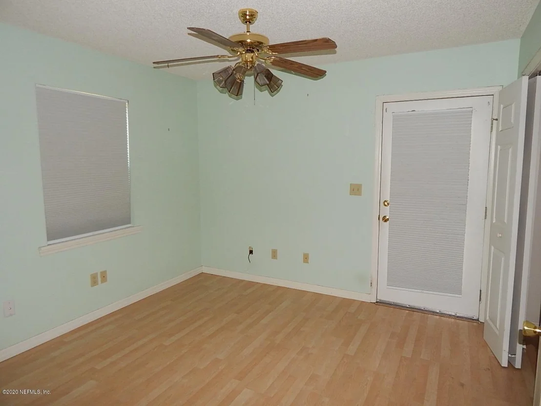 Photo of 6106 W 3RD Manor
