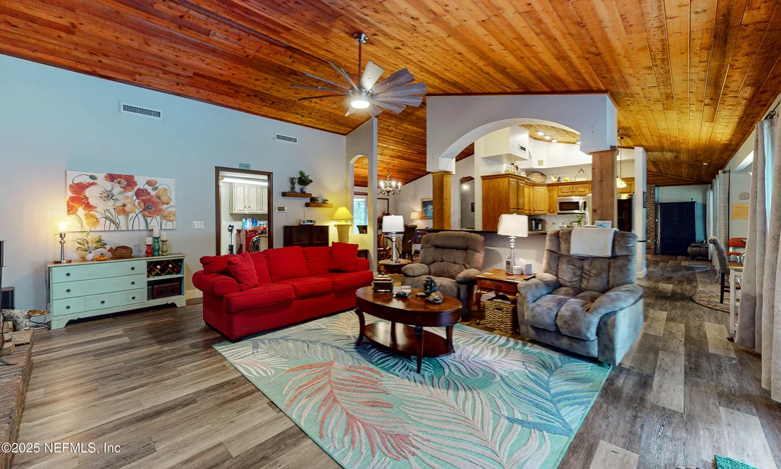 Photo of 2860 RAVINES Road