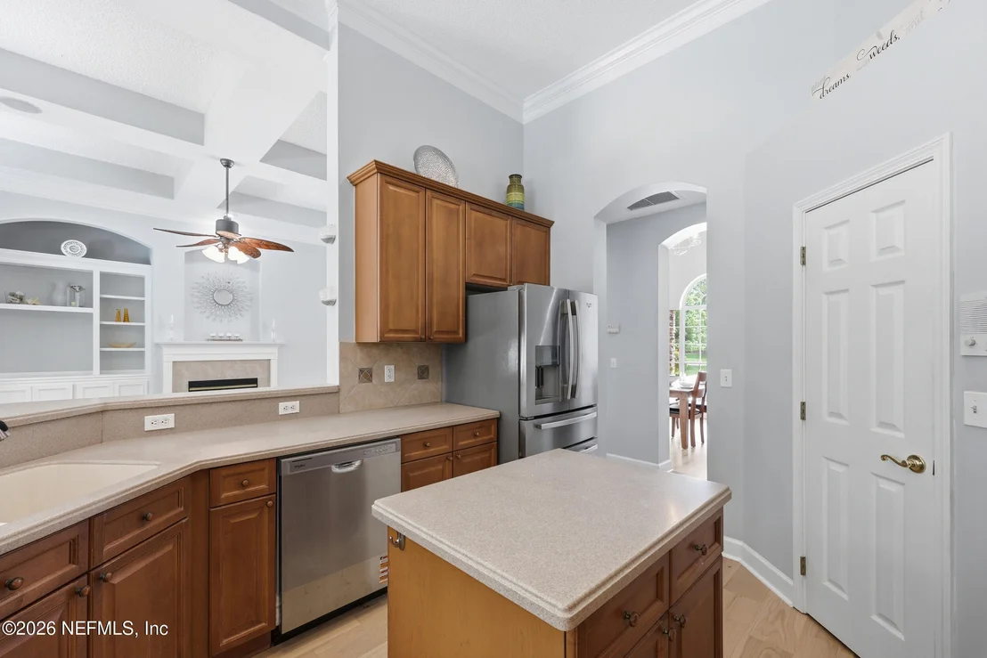 Photo of 1252 N BURGANDY Trail