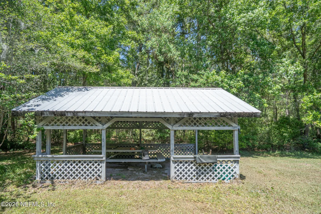 Photo of 542106 LEM TURNER Road