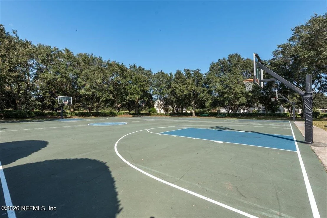 Photo of 844 EAGLE POINT Drive