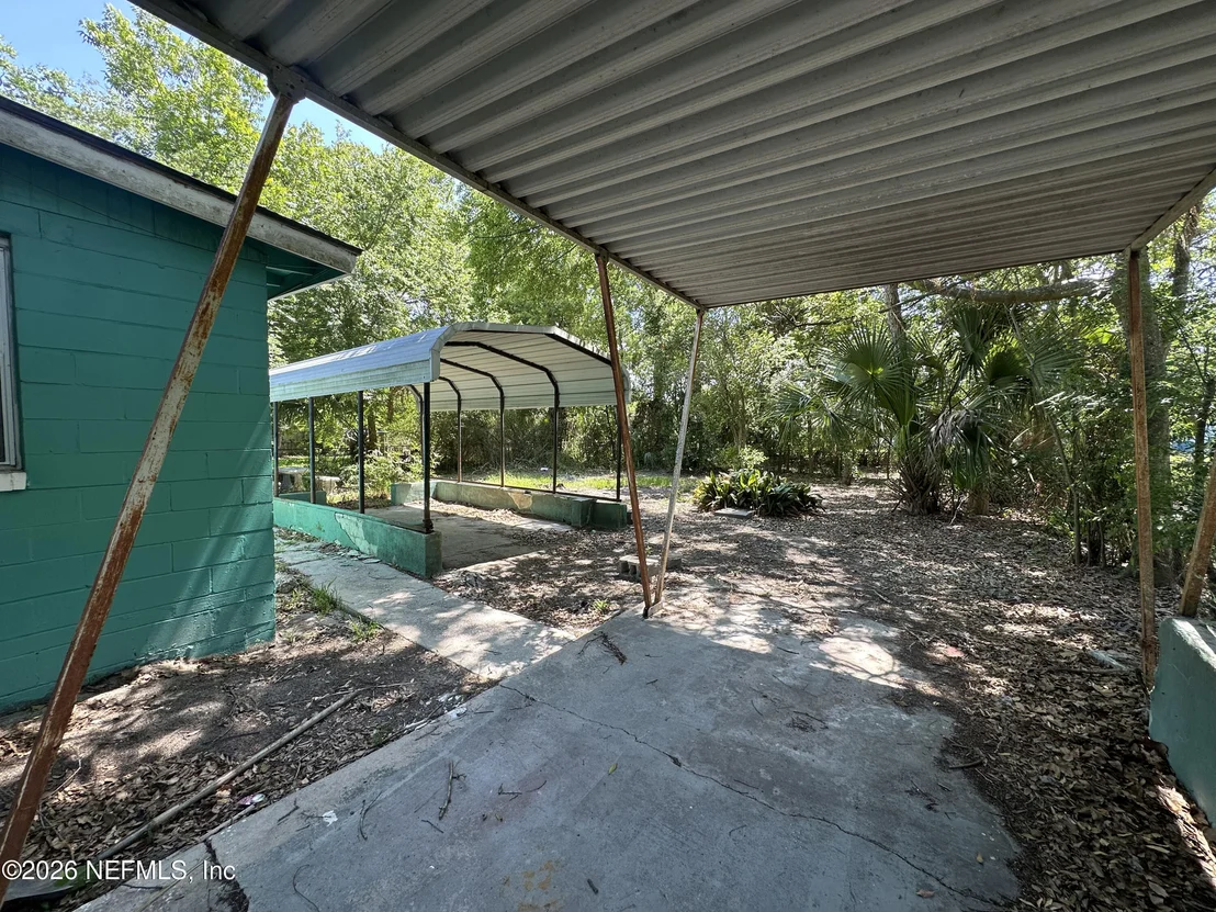 Photo of 5628 BELAFONTE Drive