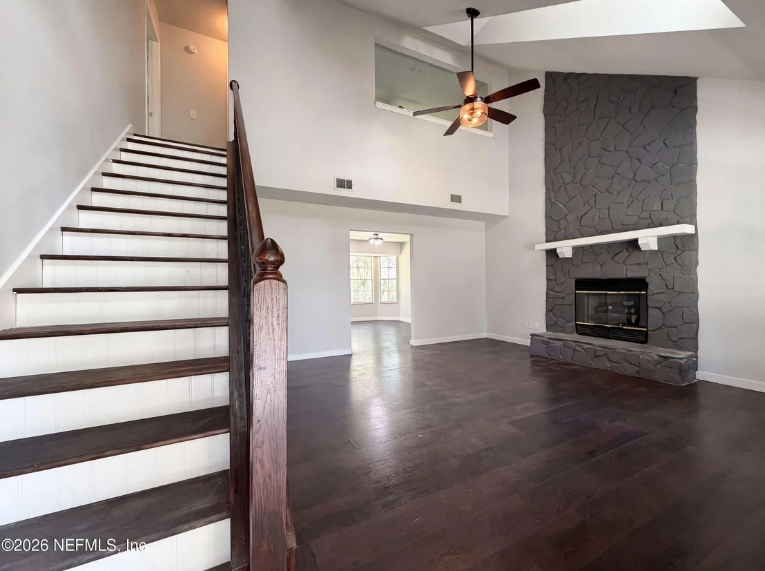 Photo of 321 PARADISE Circle