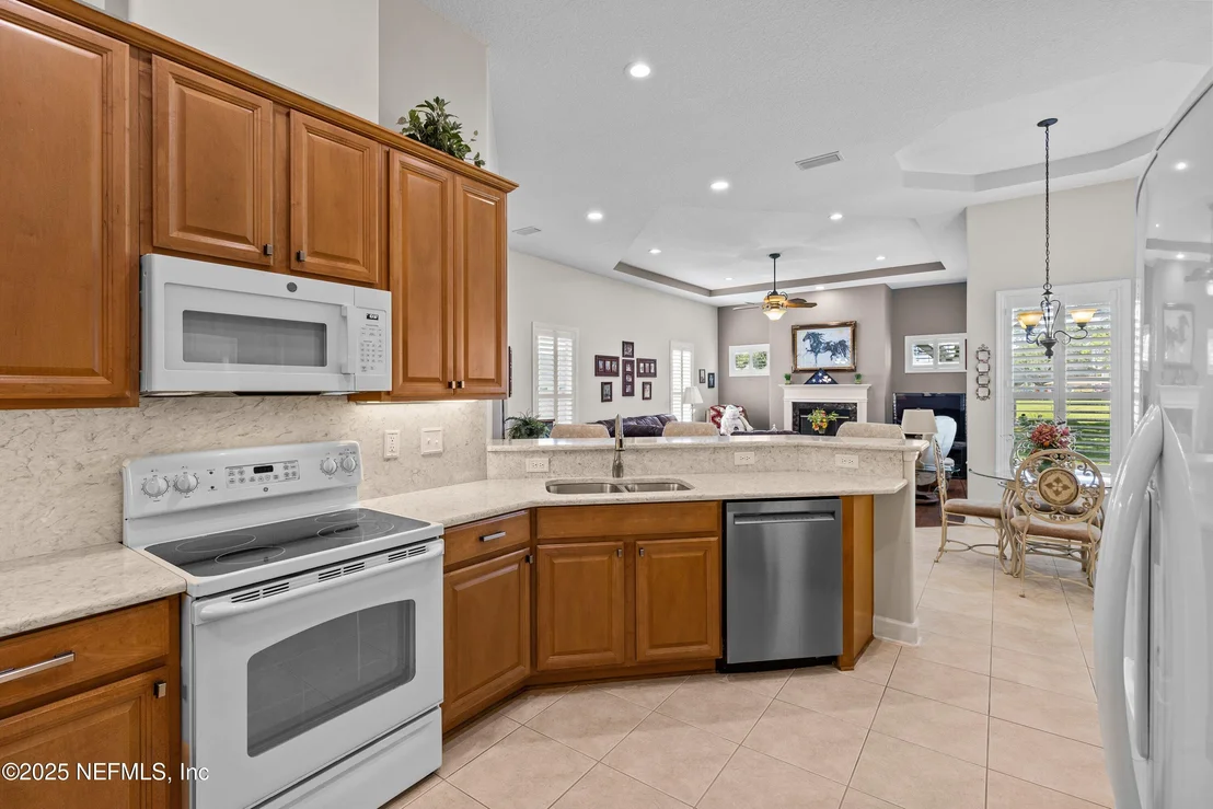Photo of 9662 RED SQUIRREL Lane