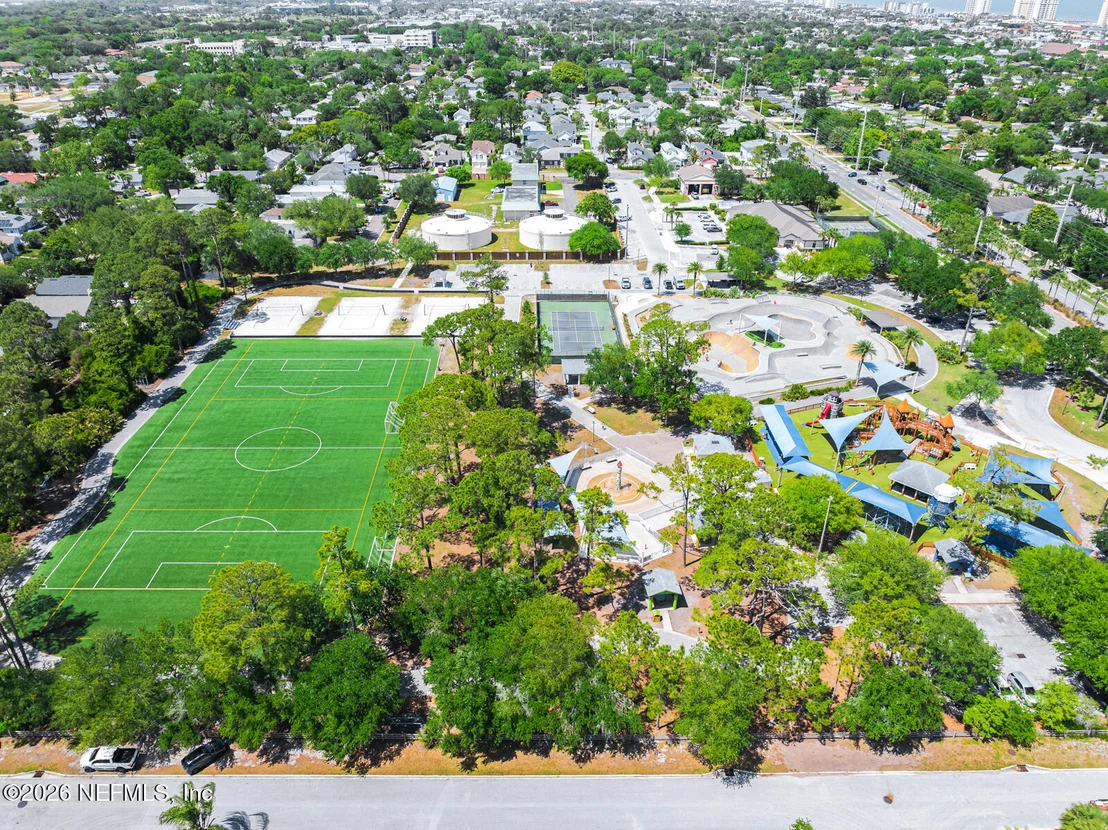 Photo of 904 BARBARA Lane