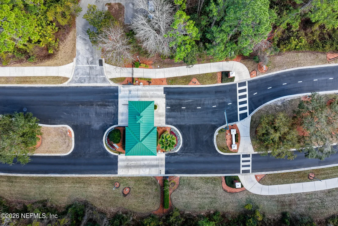 Photo of 2104 BLUFF VIEW Road
