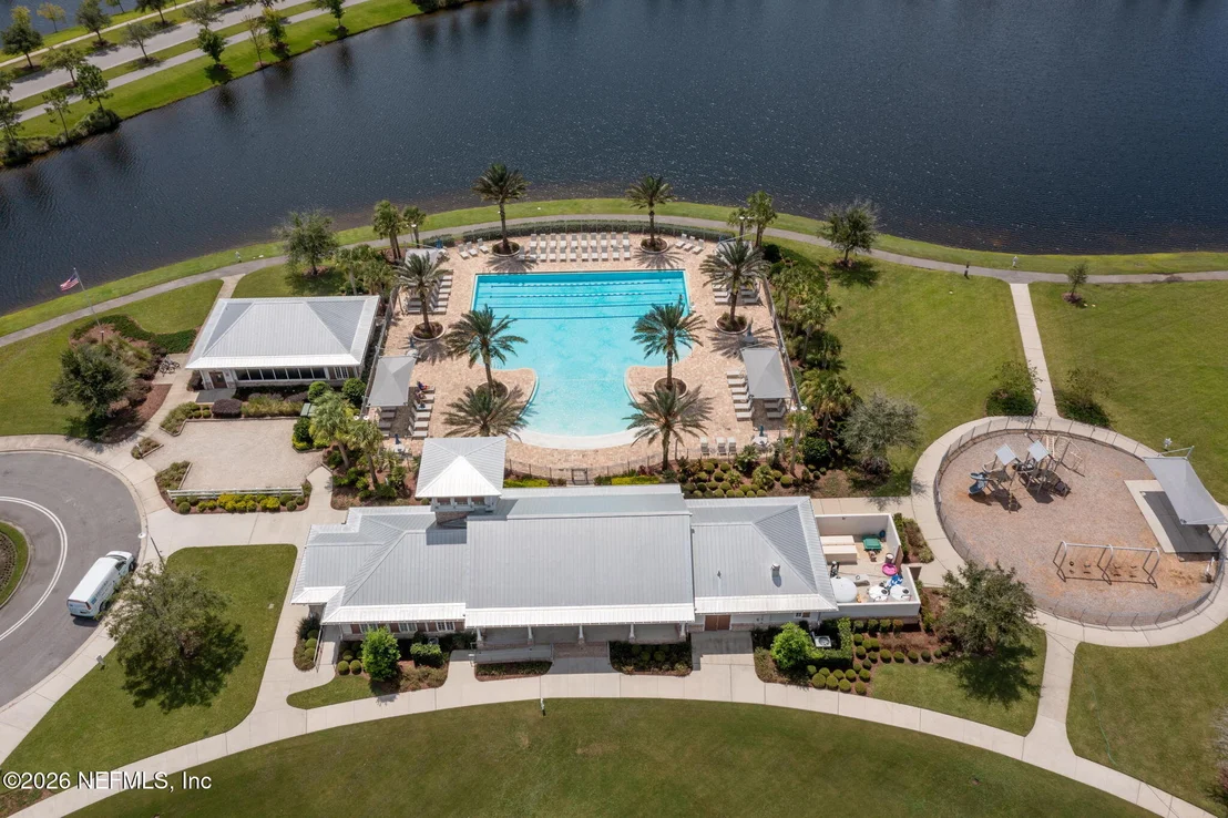 Photo of 39 CRYSTAL CREST Lane
