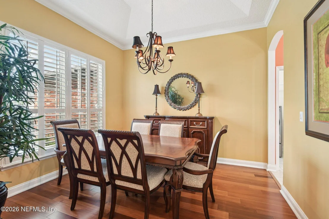Photo of 145 LAKE RUN Boulevard