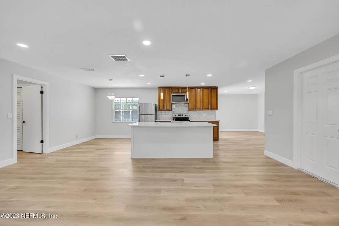Photo of 6096 CHECKMATE Lane