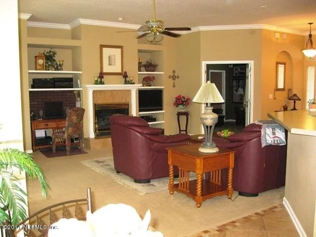 Photo of 525 Willow Oak Lane