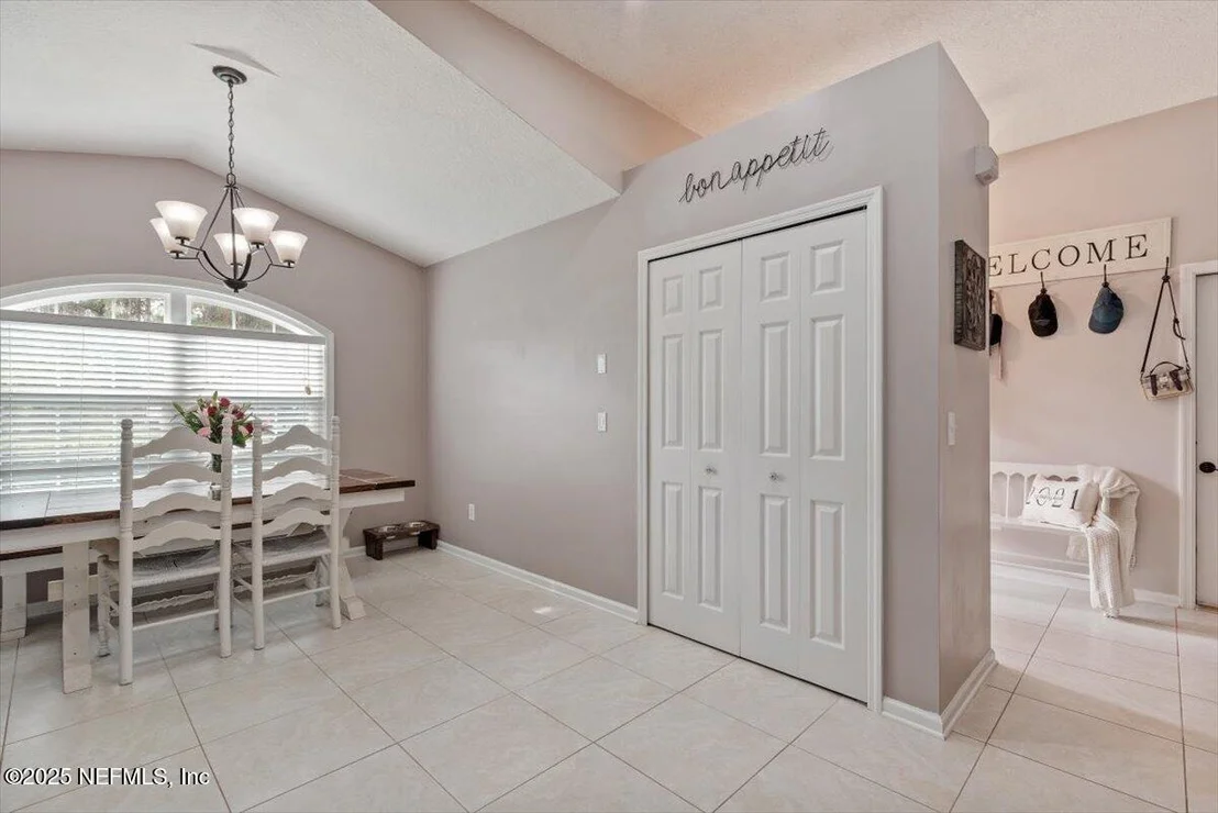 Photo of 184 SOUTHLAKE Drive