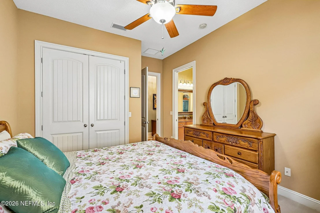 Photo of 4002 LA VISTA Circle